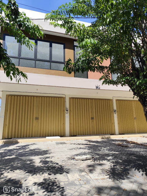 Dijual Ruko Komersial Manyar Jaya